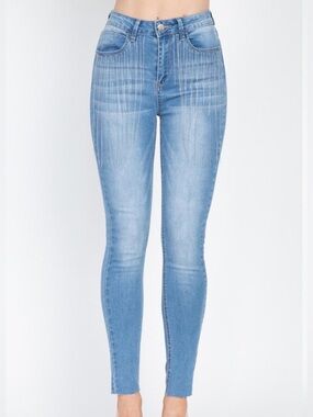 Light Blue High-Rise Skinny Jeans with Decorative Stitching